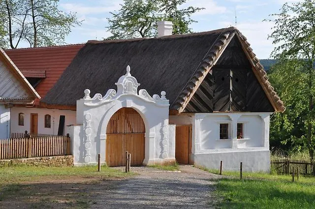 C.p. 9 3*